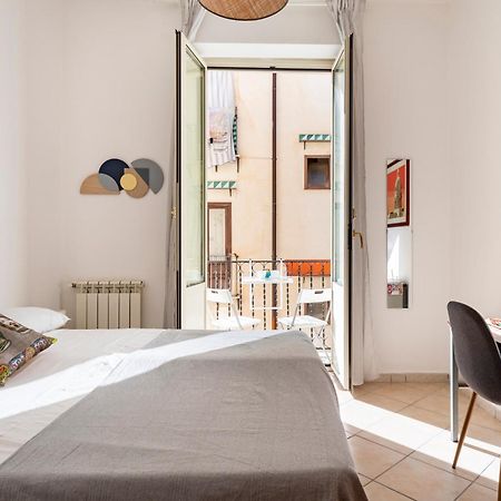 Punto Al Capo Appartamento Intero O Stanze Matrimoniali Con Bagno Privato Palermo Exterior foto