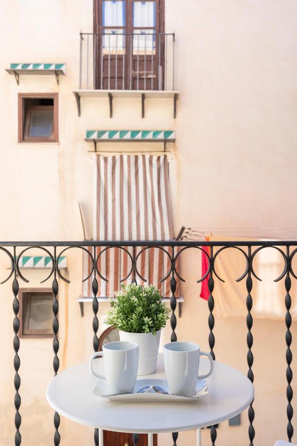 Punto Al Capo Appartamento Intero O Stanze Matrimoniali Con Bagno Privato Palermo Exterior foto