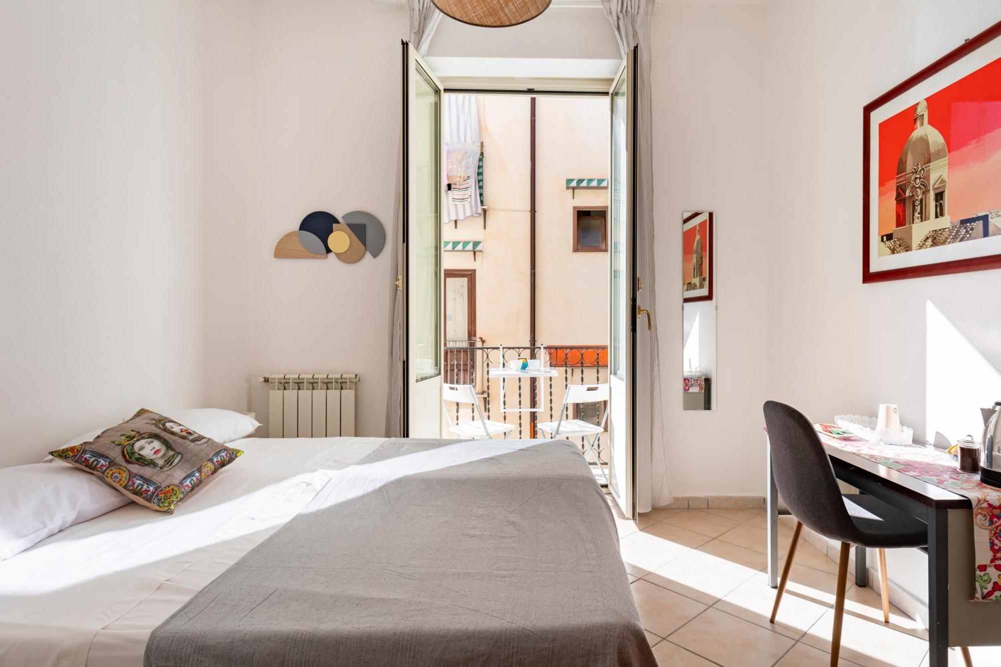 Punto Al Capo Appartamento Intero O Stanze Matrimoniali Con Bagno Privato Palermo Exterior foto